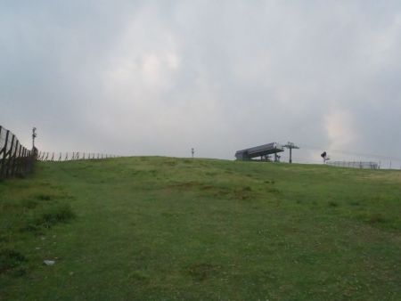 山頂前のリフト降り場