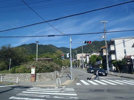 阪急神戸線・王子駅から青谷道登山口まで道路を歩く