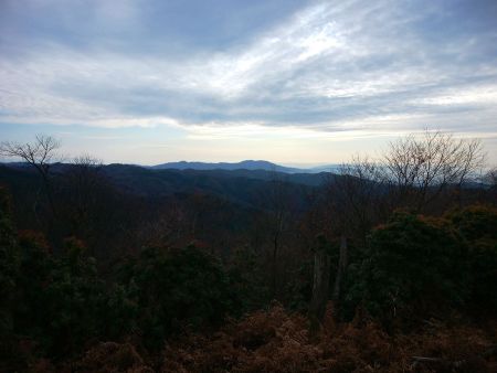 ちょっとした展望地があった。見えてるのは南東側かな！？