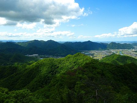 南福谷ルートの途中の岩場からも展望は良かったので撮影しておいた