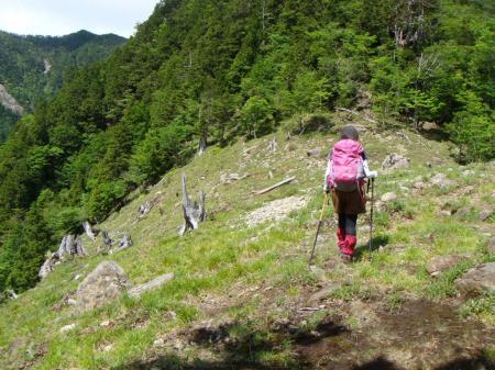 鉄山へ向かう