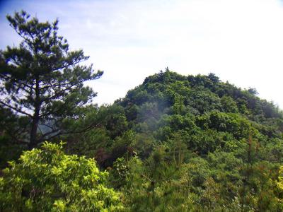 小富士山のピークを望む。あと少しなんだけどね