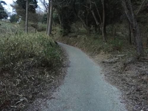 先に雌岳の頂上を目指す