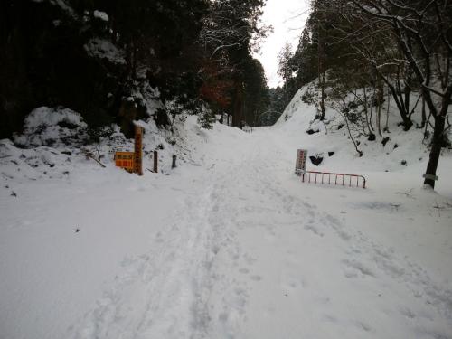 1時間かけてやっと榑ヶ畑登山口